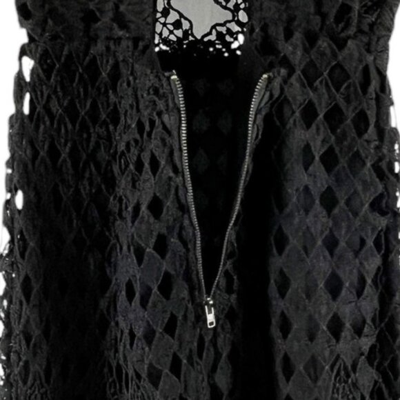 ASTR Mini Sheath Dress Black Cutout Floral Lace Crochet Scalloped Hem Size Small - Picture 7 of 11